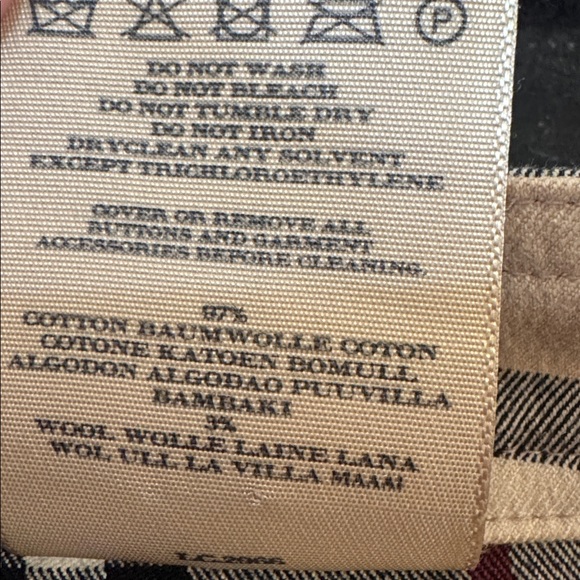 Burberry Plaid Women's Skirt 6 - Picture 9 of 9